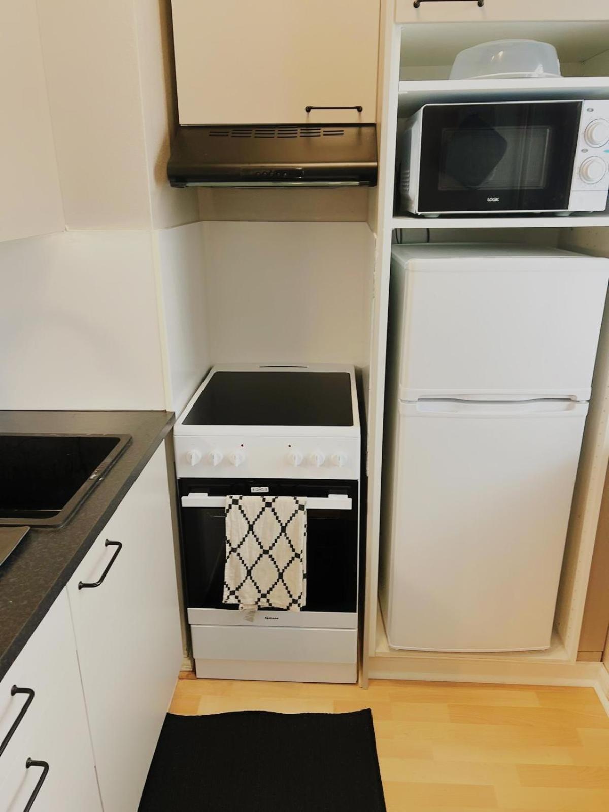 Kemi City Iv, Near Snowcastle, Premium Studio, Free Private Parking, Special Price! 外观 照片
